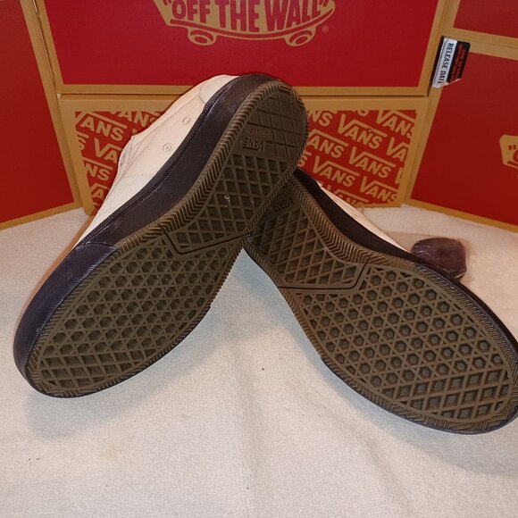 Vans Men's 6.5/Women's 8 Gilbert Crockett Pro Antique White/Black VN0A5JIF86H - Picture 3 of 12